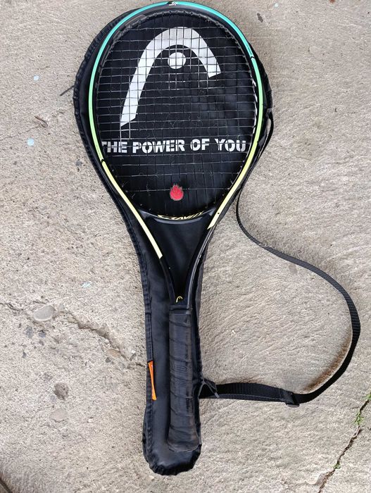 Rachetă tenis de câmp