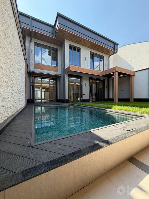 Продается ЕвроДом 6 комнат, ориентир: Ракатбоши, 3,5 сотки 400м²
