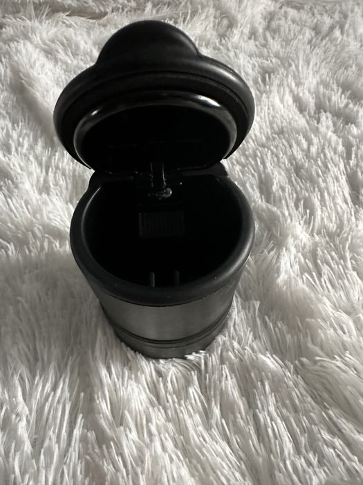 Пепельница в авто