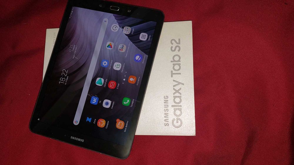 Планшет Самсунг Tab S2 9.7" диагональ\сим-4G\SAmoled\32 Gb