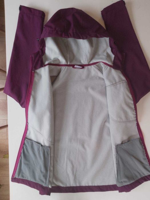 Оригинално софшел туристическо яке