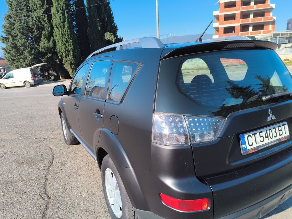 Продавам Mitsubishi Outlander 2