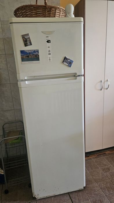 Frigider Zanussi