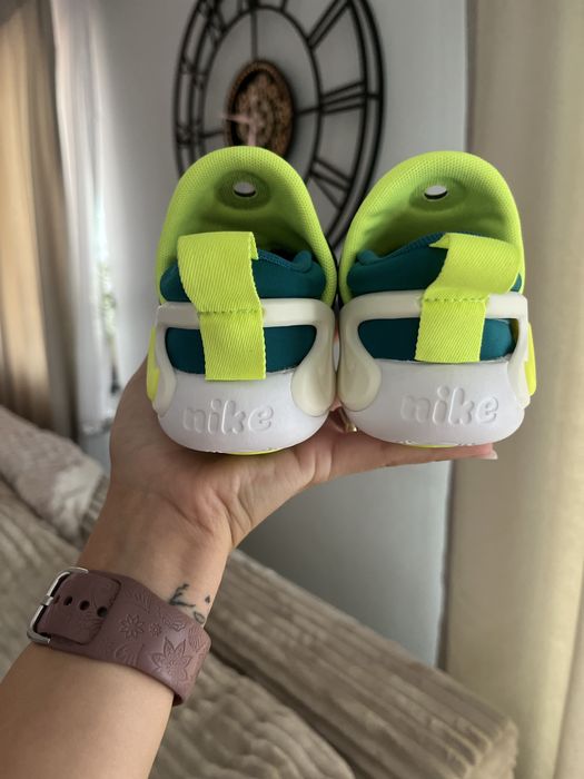 adidasi nike unisex marime 25