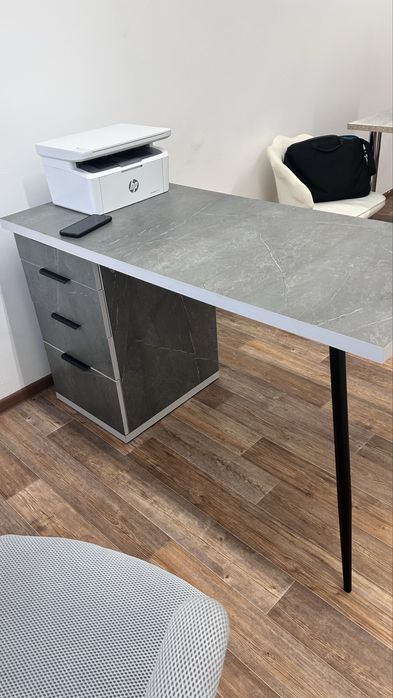 Продам офисный стол