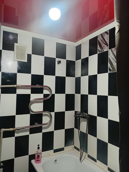 Вип квартира  Универсам