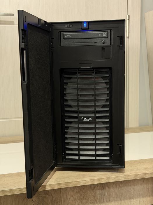 Геймърски компютър i7-6700K, GTX 1070ti, 32GB