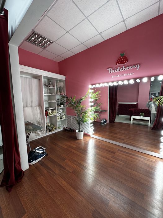 Продажа свадебного салона