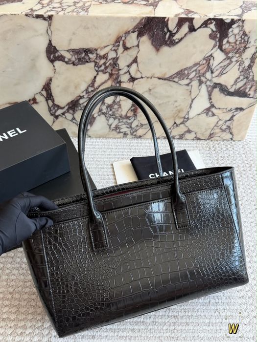 Geanta Chanel shopping bag piele naturala pe comanda