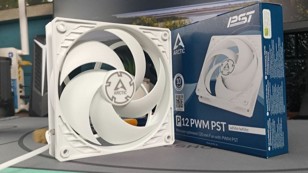 Вентилятор Arctic P12 pwm pst white