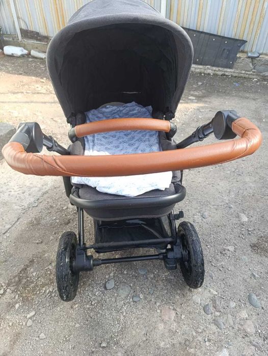 Продам детскую коляску