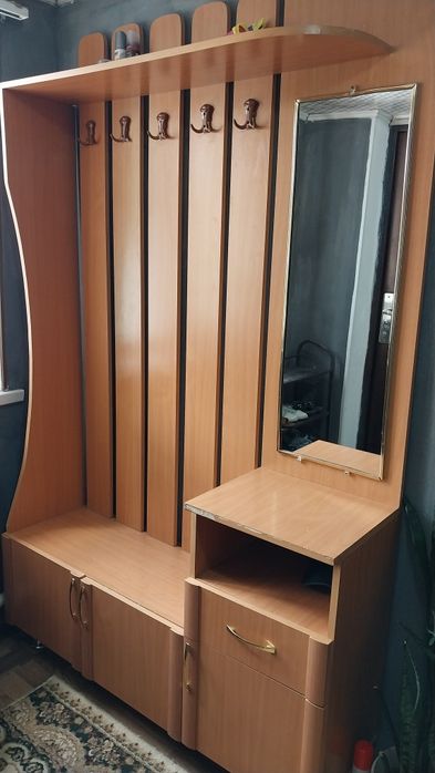 Б/у прихожка жақсы жағдайда