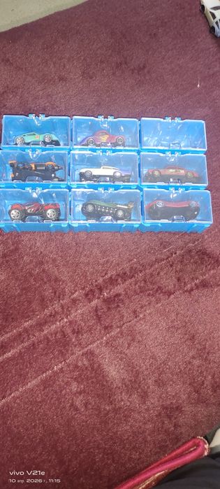 Продам машинки игрушки