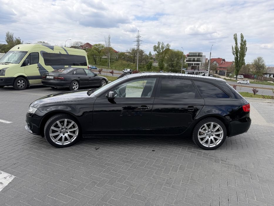 AUDI A4 2011 — imagine 2