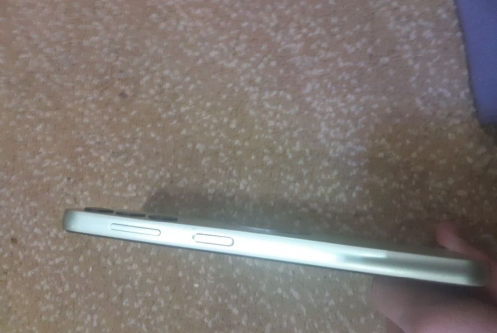 Samsung A14 sotladi