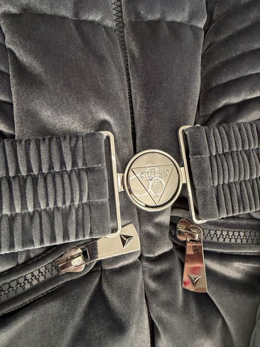 Уникално зимно яке GUESS