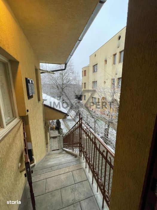 Apartament In Vila, 3 camere, 2 bai , 83 m2 , Andrei Muresanu, Pasapoa
