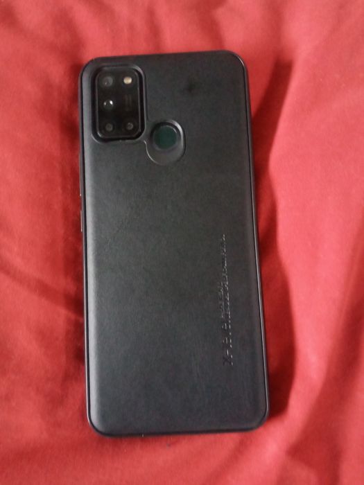 Продаю телефон самсунг