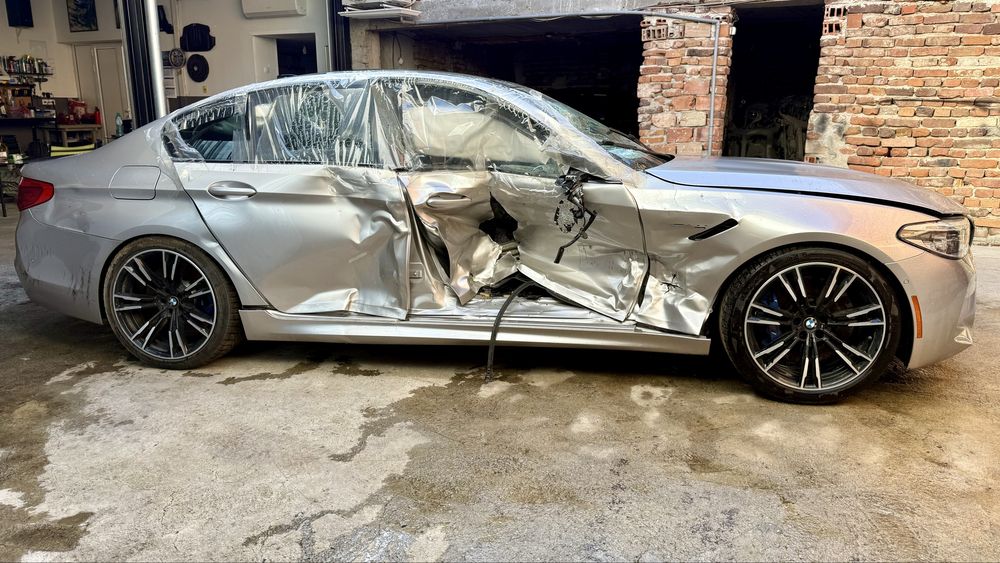 BMW M5 F90 На Части
