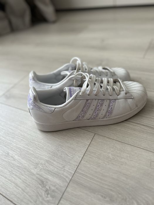 Adidas Superstar