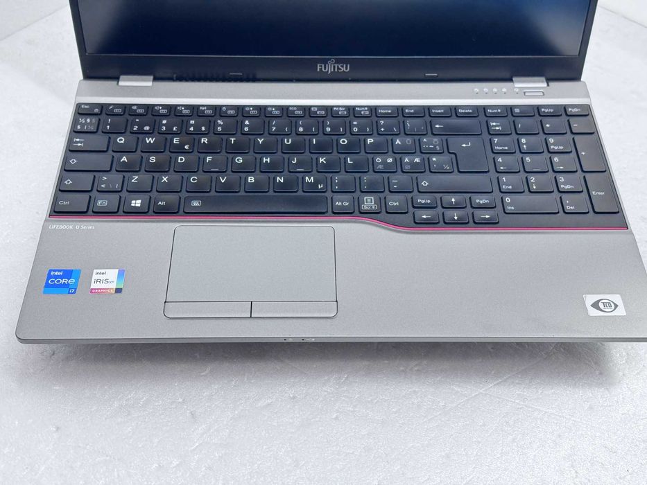 Реновиран лаптоп Fujitsu LIFEBOOK U7511 15.6" IPS i7-1165G7 32GB DDR4 510GB NVMe/ клас А/ 12м гаранция
