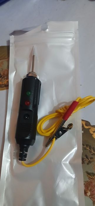 Avtomobil tekshirish uchun zvukavoy tester .