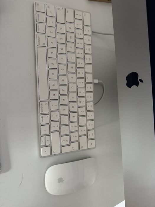 Vand iMac 21.5' retina 4k i5 8Gb 256GB