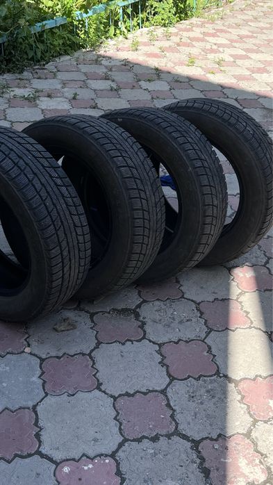 Зимние шины размер R 17
