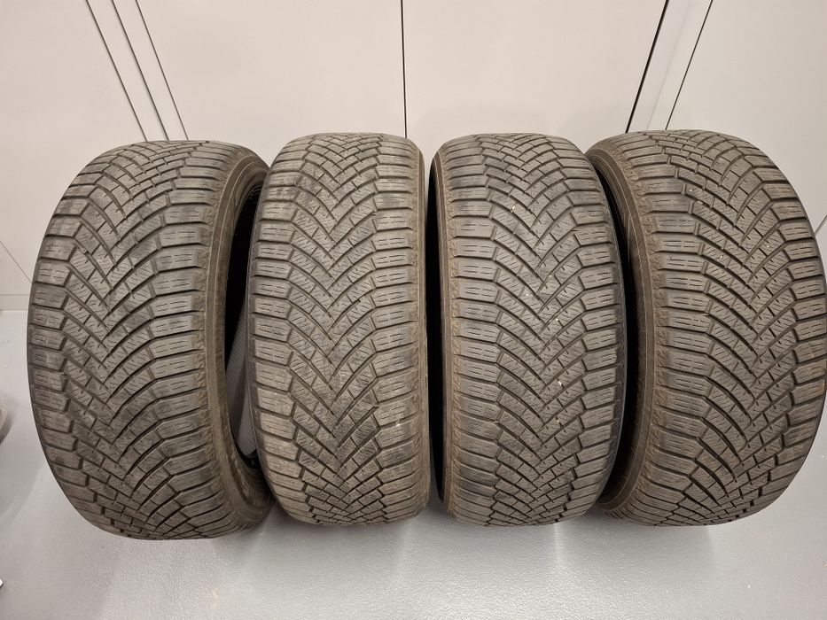 Set 4 anvelope iarna Yokohama Blu Earth V906, 235/55/R17 103 V, M+S