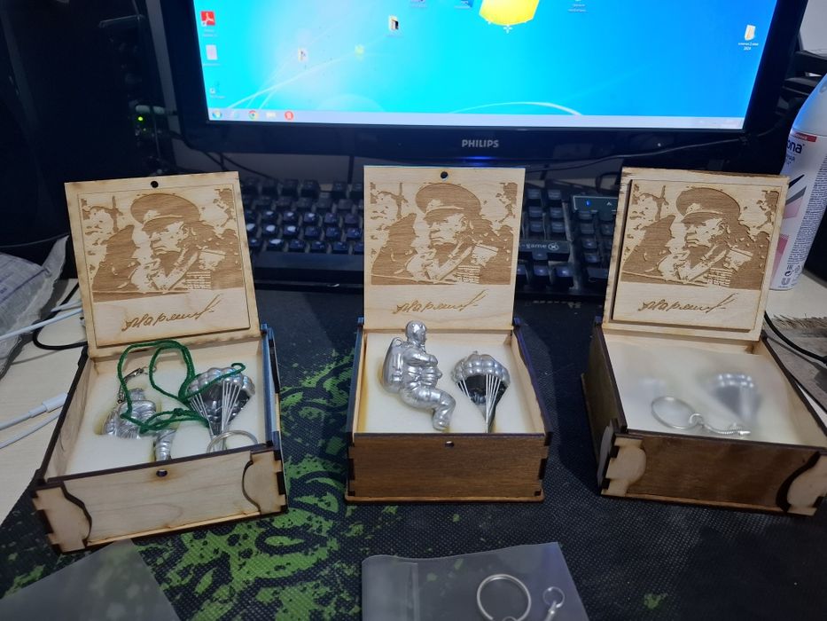 Сувениры подвеска в автомобиль