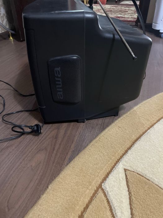 Телевизор Aiwa ( tokio), в хорошем состоянии