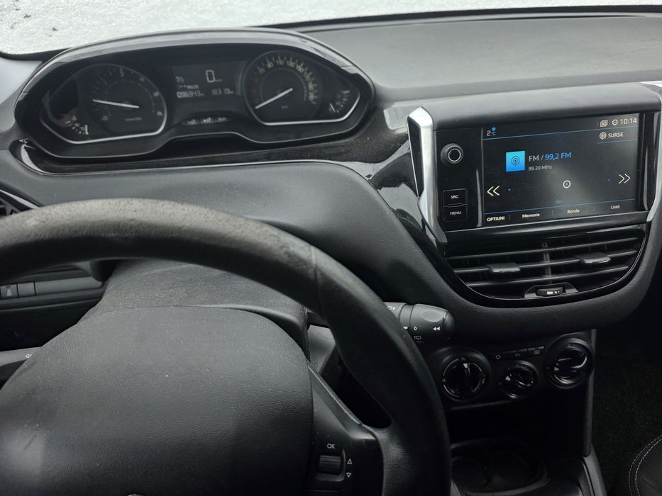 Vand Peugeot 208  1.6 diesel 2017