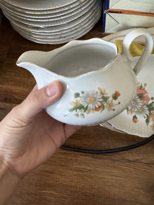 Turli xil idish tovoqlar