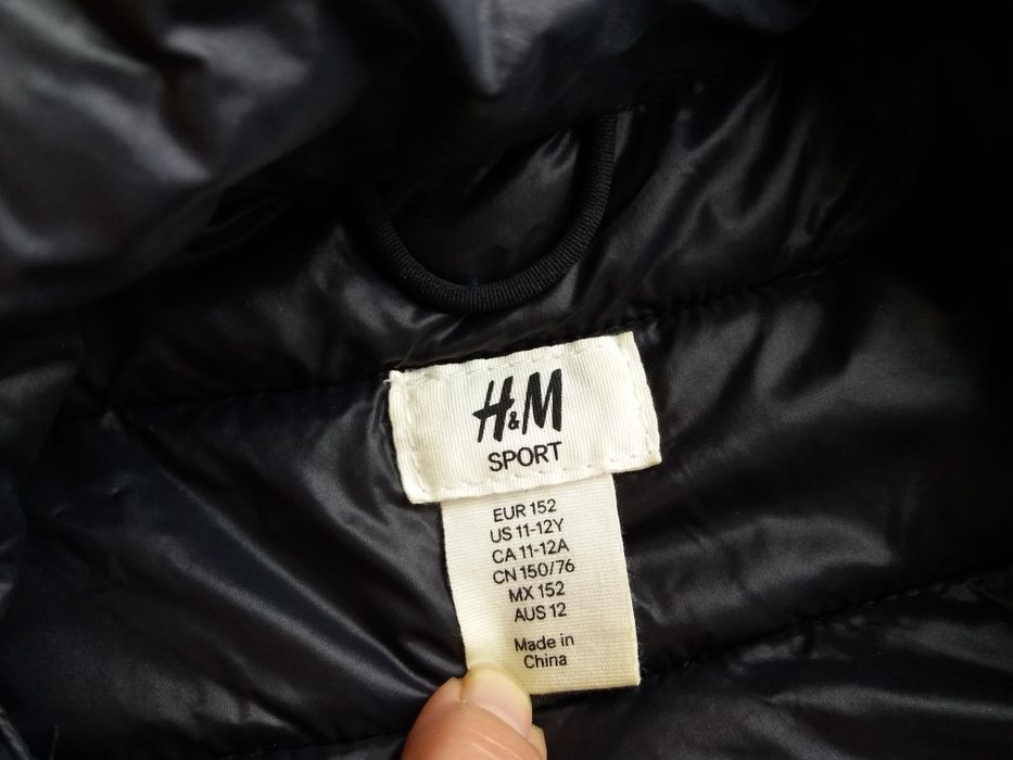 за 11/12 год.черно детско яке.подходящо за пролетта