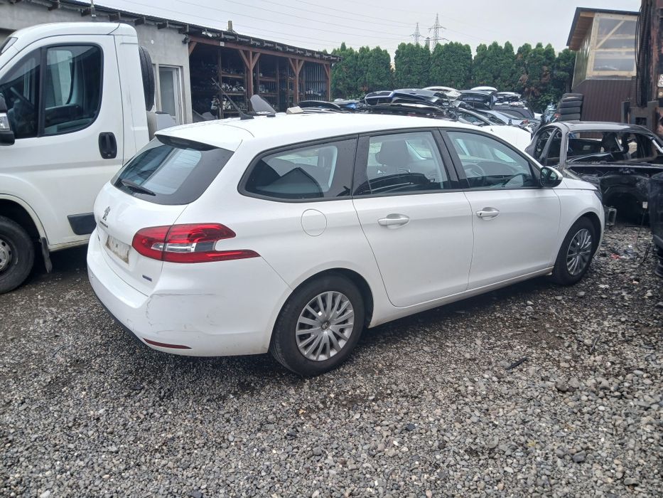 Dezmembrez Piese Peugeot 308 din 2015