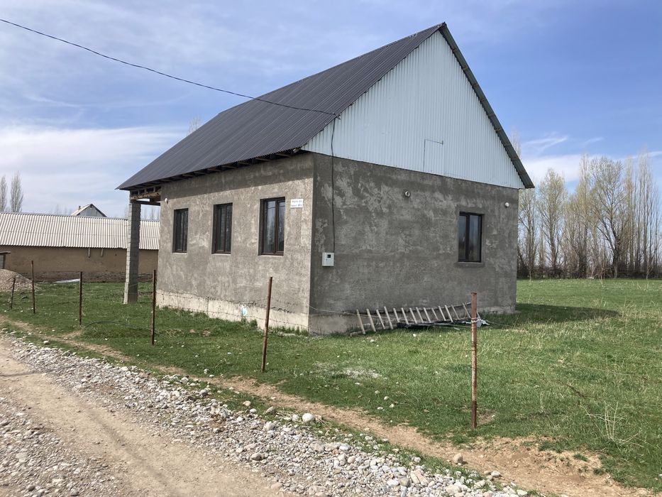 Уи 4бөлме 20сот жерімен