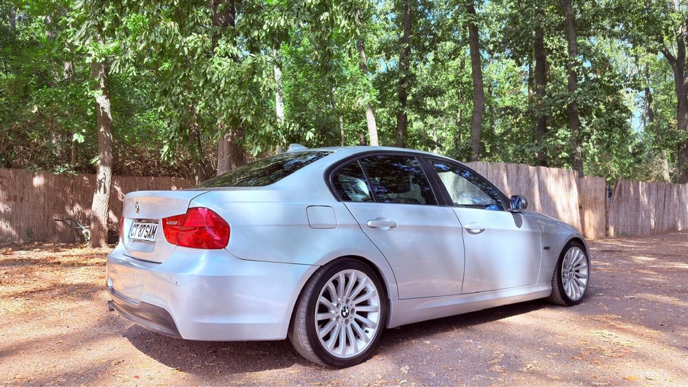BMW 3 Series 2011 — imagine 3