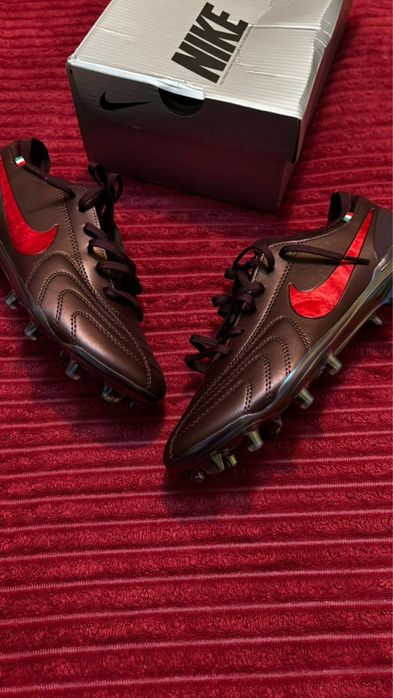 Бутсы проедается