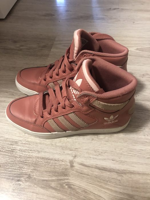 Дамски кецове маратонки Adidas
