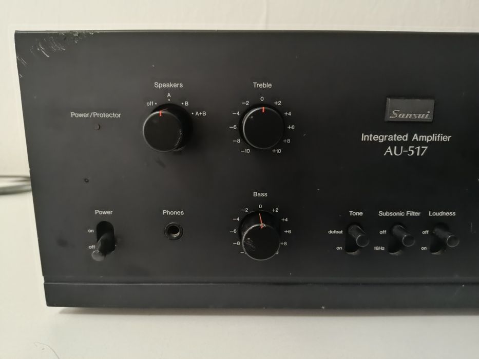 Усилвател Sansui AU-517