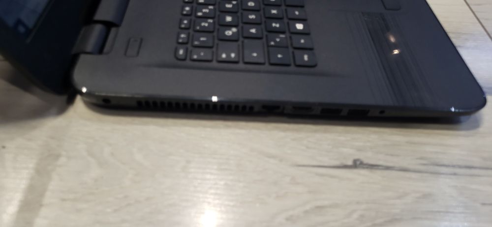 Hp 17-i3 5005u/8гб/120гб ссд