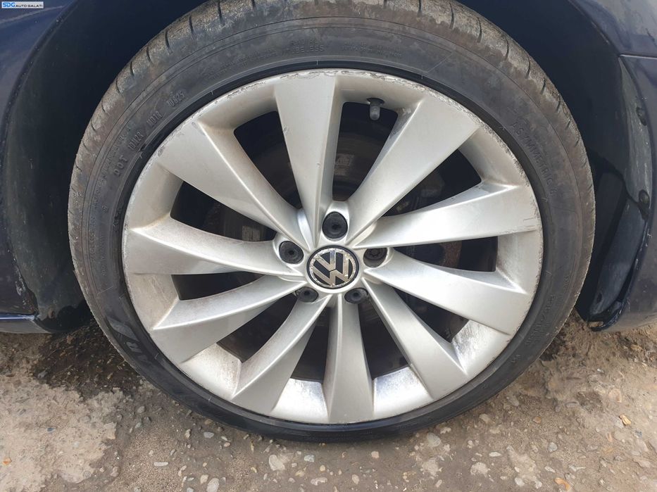 Set 4 Jante Roti Aliaj INTERLAGOS 235 40 18 R18 5x112 Volkswagen Passat CC 2009 - 2012 Cod 3C8601025D [K7677]