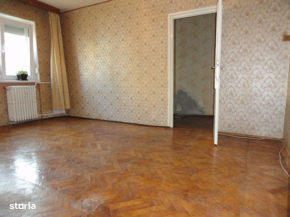Apartament 3 camere conf. 1 parter inalt zona centrala, vad comercial
