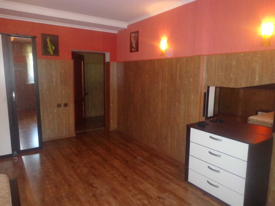 Сдам комнату 25 м в особняке