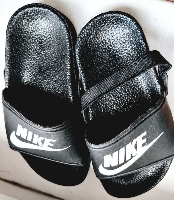 Slapi copii Nike.