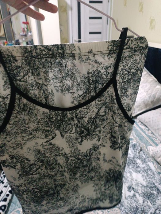 Ayollar pijamadi sotiladi