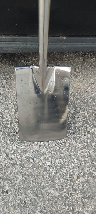 Градински инструменти неръждавейка. .