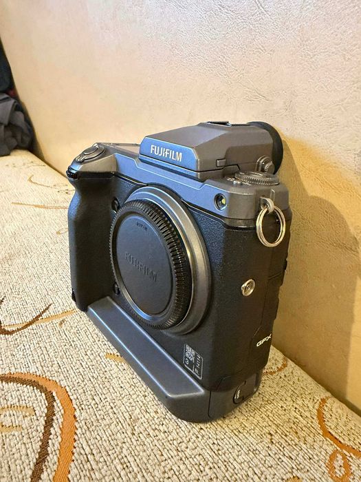 Fujifilm GFX 100, 102MPx + Mamiya Sekor C 80 mm 1,9 + Kipon adapter