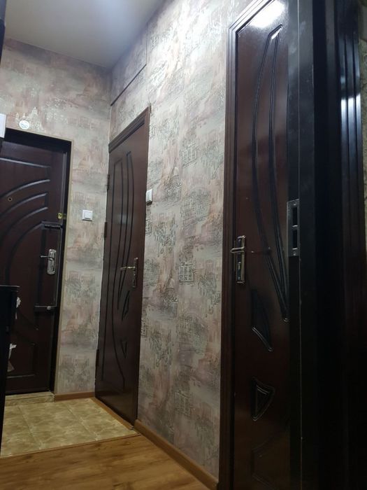 Срочно аренда Чиланзар 8кв 2/4/4 цена 450у,е одиночкам
