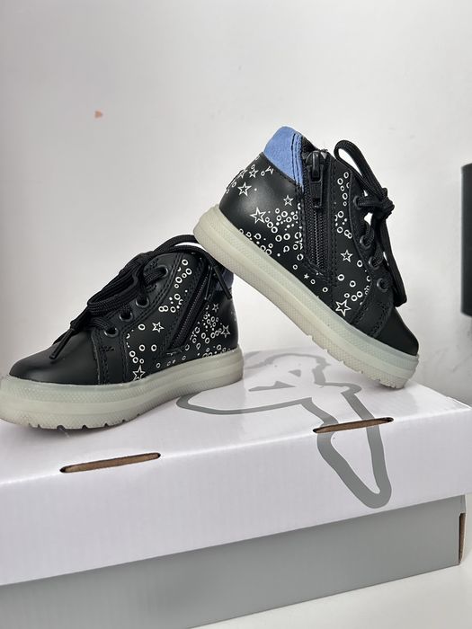 Ghetute clarks din piele